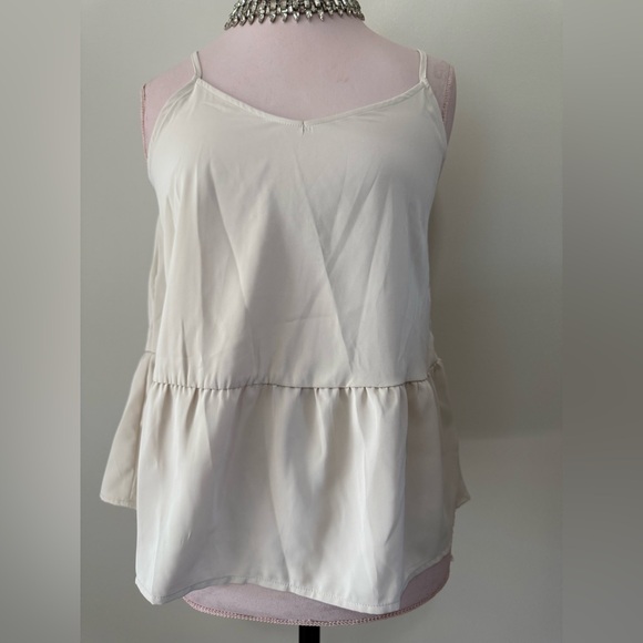Olive & Oak NWT cream dressy tank in size medium - Picture 1 of 9
